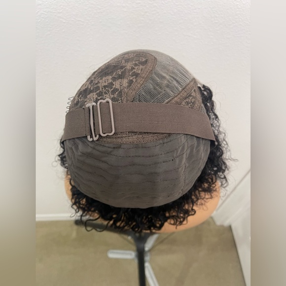 10” Wavy Bob Wig Human Hair, 200% Density Side Part, Glueless Lace Front (6”x4”) - Picture 9 of 15